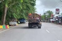 Salah satu Mobil Kontainer Sampah di wilayah Kabupaten Karimun. (foto : ricky/KepriHeadline.id)
