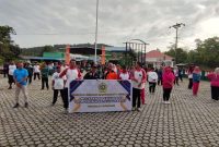 PT Timah Tbk Bersama Warga Desa Gemuruh Gotong Royong Bersama. Foto: Dokumen PT Timah.
