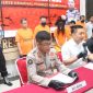 Kasat Reskrim Polresta Barelang memimpin Konferensi Pers Pengungkapan kasus tindak pidana perjudian jenis sie jie di Batam. (FOTO: Humas Polresta Barelang)