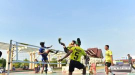 Pertandingan takraw beberapa saat itu di Coastal Area. (Foto: KEPRIHEADLINE.ID)
