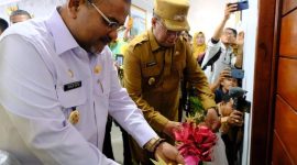 Bupati Karimun Dr. H. Aunur Rafiq, S.Sos., M.Si., Bersama Wakil Bupati Karimun H. Anwar Hasyim, M.Si., Menghadiri dan Meresmikan Hotel Tanjung Gelam, Hotel yang dikelola oleh Badan Usaha Pelabuhan (BUP) selaku Badan Usaha Milik Daerah (BUMD) Karimun, Senin (16/01/23). (FOTO: Humas Pemkab Karimun)