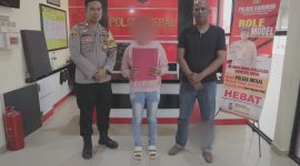 Em ketika memberikan klarifikasinya atas laporan palsunya kepada kepolisian. (Foto: dokumen polisi)