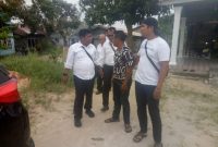 Proses penangkapan terhadap pelaku Andi Tato di Kelurahan Sei Raya, Senin (13/3/2023). (Foto : dok polisi)
