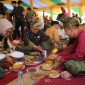 Suasana acara kenduri kampung sehidang setalam yang ditaja Aliansi Boedak Melayu, Sabtu (18/3/2023). (Foto: ist/kepriheadline.id)