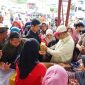 Bupati Karimun menghadiri bazar pangan murah beberapa waktu lalu. (Foto: Facebook)