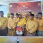 Ketua DPD Partai Golkar pimpin Konferensi Pers di Kantor KPU Karimun usai melakukan pendaftaran Bacaleg di KPU Karimun. (Foto: Kepriheadline.id)