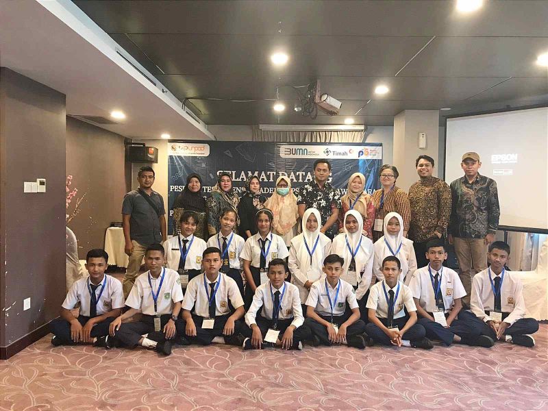 Peserta seleksi Program Kelas Beasiswa PT Timah saat mengikuti ujian seleksi di Batam. (Foto: Istimewa)