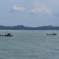 Nelayan saat melintas perairan pesisir Coastal Area. Foto: Ilustrasi Kepriheadline.id