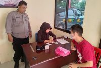 Pelaksanaan vaksin presisi di Klinik Bhayangkara Polres Karimun. Foto: Humas Polres Karimun