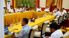 Pemerintah Provinsi Kepri bersama Pemerintah Kabupaten Karimun dan Bandara RHA Karimun menggelar rapat koordinasi membahas pengembangan Bandara di Gedung Daerah, Tanjungpinang. Foto: istimewa