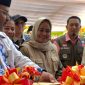 Bupati Karimun Aunur Rafiq meresmikan Rumah Singgah Bahagia di Kelurahan Sei Lakam Barat. Foto: Istimewa