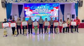 Penyetahan hadiah Juara Lomba Polisi Cilik Ditlantas Polda Kepri di Gedung Lancamg Kuning Polda Kepri, Sabtu (24/6/2023). Foto: Istimewa