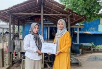 Tim PPM PT Timah serahkan bantuan ke sanggar Seni Gema Budaya Setunak. Foto: Istimewa