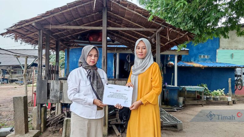 Tim PPM PT Timah serahkan bantuan ke sanggar Seni Gema Budaya Setunak. Foto: Istimewa
