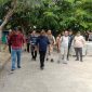 Bupati Karimun Aunur Rafiq didampingi Jajarannya meninjau Pasar Puan Maimun yang menjadi salah satu lokasi peninauan Presiden RI. Foto: Istimewa