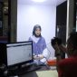 Pengurusan Paspor di Kantor Imigrasi Kelas II TPI Tanjung Balai Karimun. Foto: Imigrasi