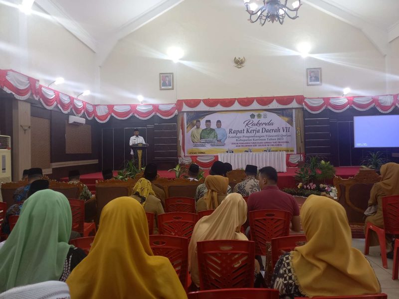 Wakil Bupati Sekaligus Ketua Umum LPTQ Kabupaten Karimun Anwar Hasyim membuka secara resmi Rakerda ke-VII LPTQ tahun 2023. Foto: Istimewa