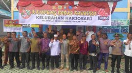 Foto bersama kegiatan peresmian Kampung Bebas Narkoba di Kelurahan Harjo Sari. Foto: Rr