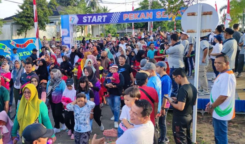 Ribuan warga padati kegiatan Pekan Sehat HUT ke-47 PT Timah di Pulau Kundur. 