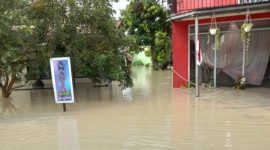Potret Banjir yang melanda sejumlah titik di Kelurahan Teluk Air. Foto: Istimewa