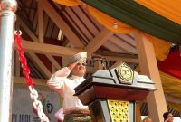 Bupati Karimun Aunur Rafiq memimpin Upacara Peringatan Hari Jadi ke-24 Karimun. Foto: Deni/kepriheadline.id