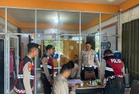 Petugas Samapta Polres Karimun melakukan patroli ke objek vital Pemilu. Foto: istimewa