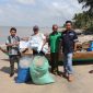 KUB Bintang Timur Bersinar Mukalimus Terima Bantuan Jaring dari PT Timah Tbk, Nelayan Berharap Bisa Tingkatkan Hasil Tangkapan. Foto: Istimewa