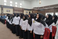 Ratusan PPPK Hadiri Pelantikan dan Pengambilan Sumpah Jabatan yang langsung dipimpin Bupati Karimun Aunur Rafiq di Gedung Nilam Sari. Foto: KepriHeadline.id 