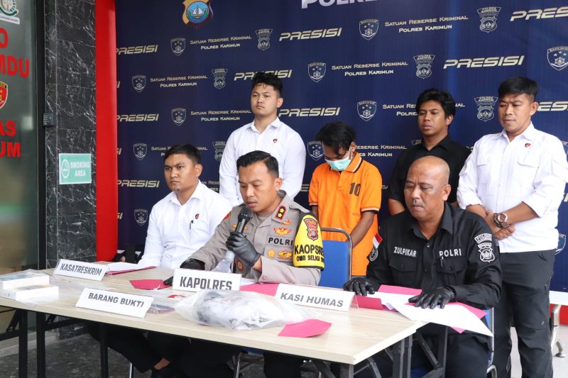 Konference Press Kasus Pencurian dengan Pemberatan oleh Satreskrim Polres Karimun. Foto: Humas Polres Karimun