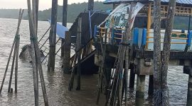 Kondisi ponton Tanjungberlian pasca ambruk pada Sabtu, 27 Januari 2024 dinihari. Foto: istimewa