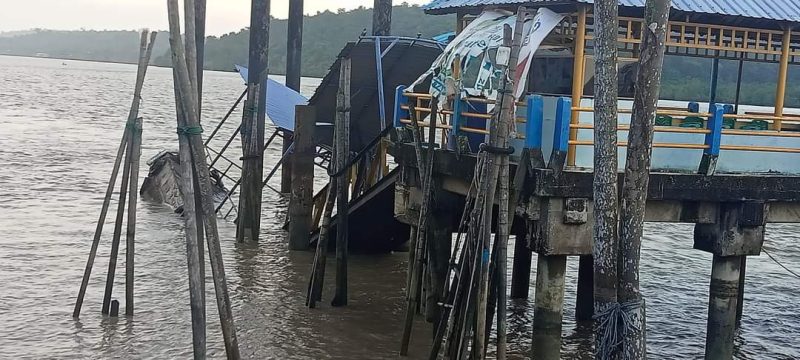 Kondisi ponton Tanjungberlian pasca ambruk pada Sabtu, 27 Januari 2024 dinihari. Foto: istimewa