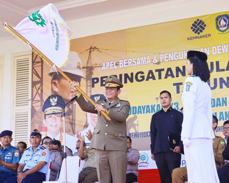 Gubernur Ansar Ahmad pimpin Upacara Peringatan Bulan K3 Provinsi Kepri. Foto: Humas Pemprov Kepri