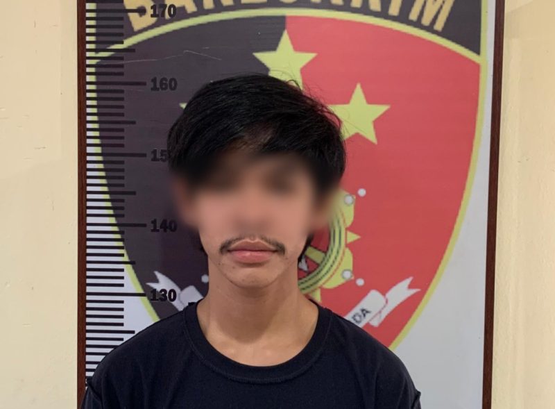 Pelaku SR usai diamankan Jajaran Polsek Kundur. (Foto: Dokumen Polisi)