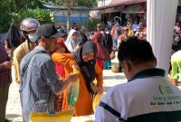 Suasana Operasi Pasar di Pasar Tradisional Teluk Uma, Kecamatan Tebing, Selasa, 19 Maret 2024. (Foto: Ist/KepriHeadline.id)