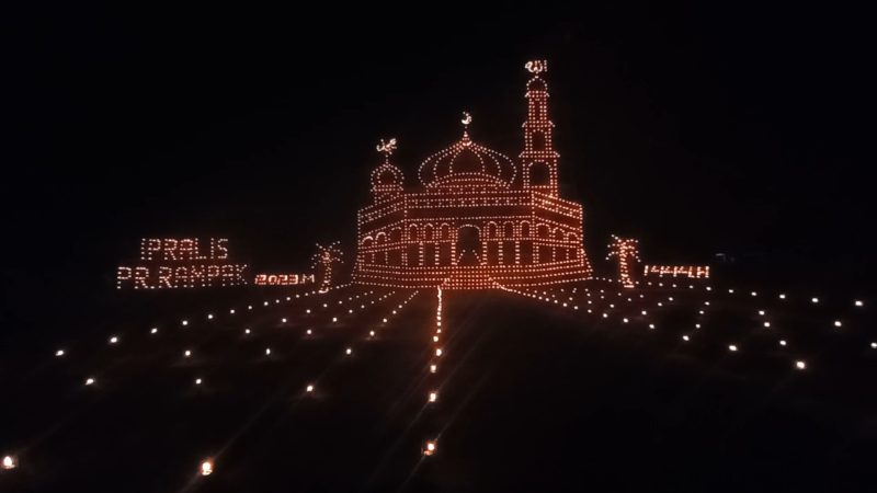 Salah satu lampu colok peserta lomba Festival Lampu Colok dan Lamou Hias Eid Mubarak tahun 2023. (Foto: Dokumen KepriHeadline.id)