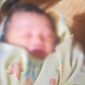 Foto bayi cantik yang dibuang orang tuanya di depan rumah warga kawasan Baran I Kelurahan Baran Timur. (FOTO: Istimewa)