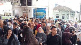 Suasana arus balik di Pelabuhan Tanjungbalai Karimun. (FOTO: Istimewa/KepriHeadline.id)
