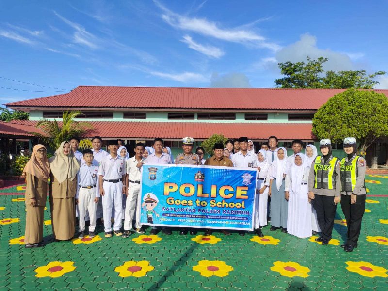 Satlantas Polres Karimun laksanakan Police Goes to School di SMAN 2 Karimun.