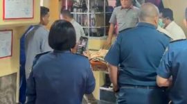 Tangkapan layar suasana kapapl saat jenazah dievakuasi ke RSUD Muhammad Sani. (Foto: Tangkapan Layar Video)