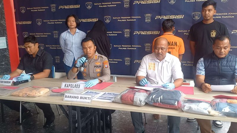 Kapolres Karimun AKBP Fadli agus pimpin press rilis pengungkapan kasus pembuangan bayi. (Foto: ricky/kepriheadline.id)