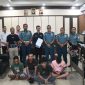 Lanal Tbk amankan 4 orang terkait kasus penyeludupan PMI ke Indonesia. (Foto: Lanal TBK)