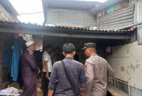 Suasana didepan rumah korban di kawasan Teluk Air. (Foto: ricky/kepriheadline.id)