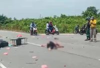 Truk tabrak pengendara sepeda motor di simpang tiga Pelabuhan Roro, Parit Rempak, Kelurahan Sei Raya. (Foto: istimewa)