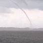 Penampakan Waterspout di sekitar Perairan Pulau Parit, Kabupaten Karimun. (Foto: Tangkapan Layar Video)
