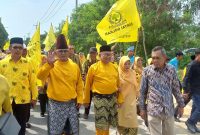 Pasangan Calon Bupati dan wakil Bupati Karimun Muhd Firmansyah dan Ery Suandi datang ke KPU Kabupaten Karimun. (Foto: ricky/kepriheadline.id)