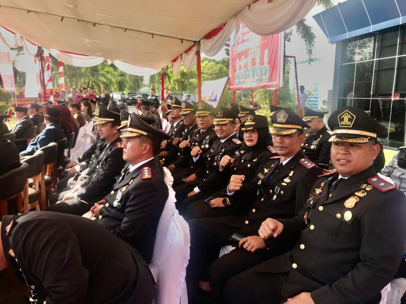 Kepala Rumah Tahanan Negara (Rutan) Kelas II B Tanjungbalai Karimun Arjiunna menghadiri Upacara Peringatan Hari Pengayoman ke-79 di Kantor Wilayah Kemenkumham Kepri di Tanjungpinang, Senin, 19 Agustus 2024. (Foto: Humas Rutan Karimun)