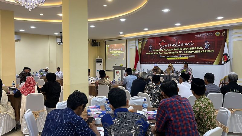 KPU Karimun menggelar Sosialisasi Tahapan Pilkada 2024 di Hotel Alisan, Kecamatan Tebing. (Foto: ricky/kepriheadline.id)