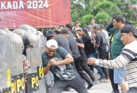 Suasana Simulasi Sistem Pengamanan Kota saat Pilkada Karimun 2024. (Foto: restu/Humas Polres Karimun)