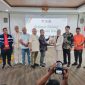 Serah terima berkas Calon Kepala Daerah Karimun ke RSBP Batam, Sabtu, 30 Agustus 2024. (Foto: Humas KPU Karimun)