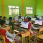 Pembinaan komputer oleh anak-anak KKN Universitas Karimun di SMA Negeri 1 Durai. FOTO: Dokumen Mahasiswa KKN Desa Tanjung Kilang